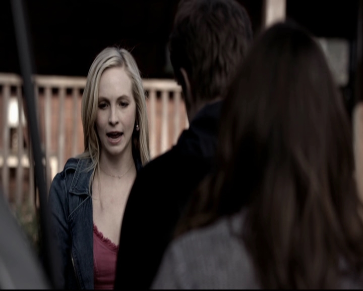 VampireDiariesWorld-dot-org_5x20WhatLiesBeneath0370.jpg