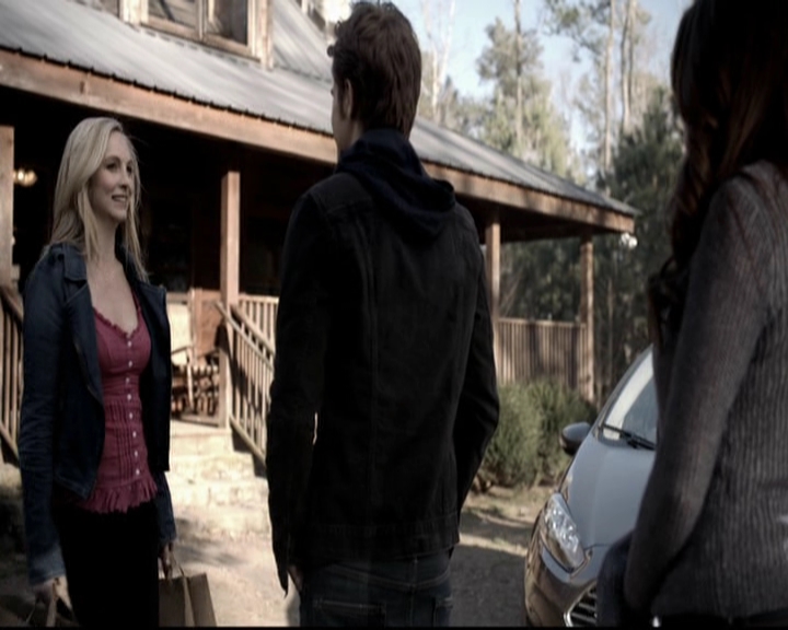 VampireDiariesWorld-dot-org_5x20WhatLiesBeneath0387.jpg