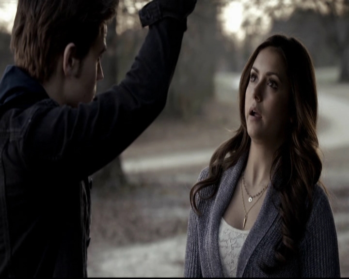 VampireDiariesWorld-dot-org_5x20WhatLiesBeneath0401.jpg