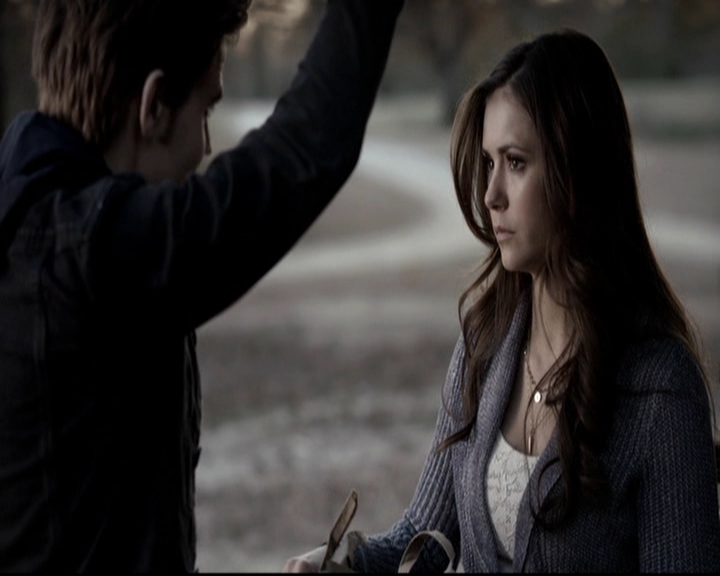 VampireDiariesWorld-dot-org_5x20WhatLiesBeneath0407.jpg