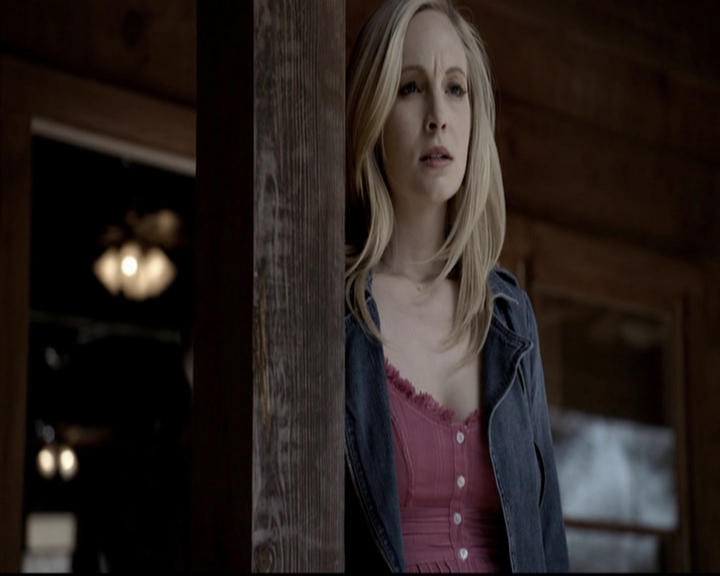 VampireDiariesWorld-dot-org_5x20WhatLiesBeneath0454.jpg