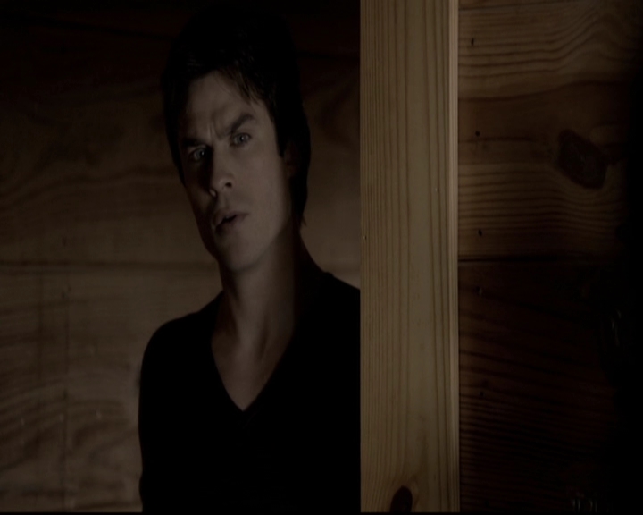 VampireDiariesWorld-dot-org_5x20WhatLiesBeneath0472.jpg