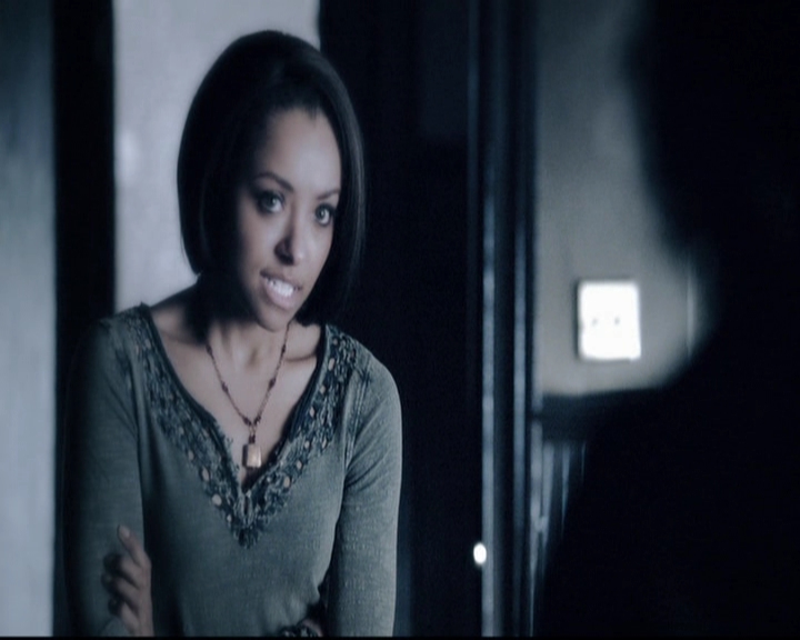 VampireDiariesWorld-dot-org_5x20WhatLiesBeneath0664.jpg