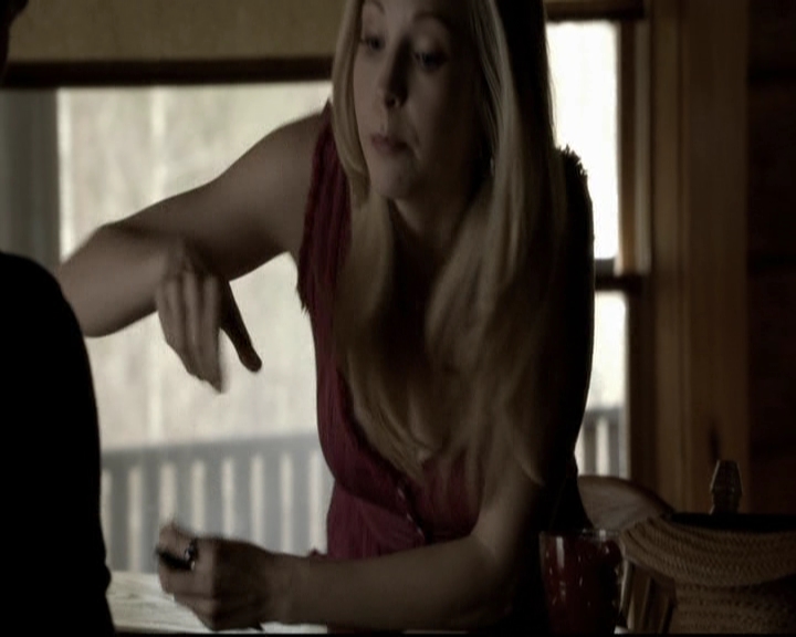 VampireDiariesWorld-dot-org_5x20WhatLiesBeneath0777.jpg