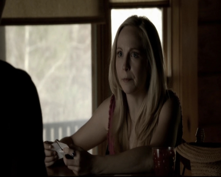 VampireDiariesWorld-dot-org_5x20WhatLiesBeneath0781.jpg