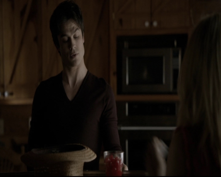 VampireDiariesWorld-dot-org_5x20WhatLiesBeneath0789.jpg