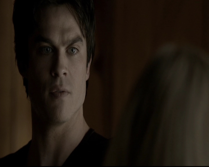 VampireDiariesWorld-dot-org_5x20WhatLiesBeneath0799.jpg