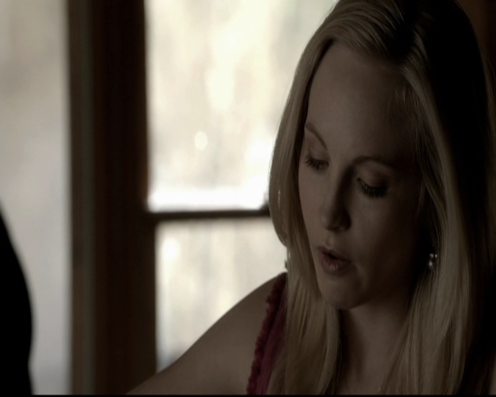 VampireDiariesWorld-dot-org_5x20WhatLiesBeneath0802.jpg