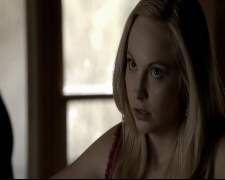 VampireDiariesWorld-dot-org_5x20WhatLiesBeneath0803.jpg