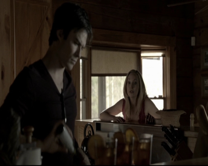 VampireDiariesWorld-dot-org_5x20WhatLiesBeneath0823.jpg