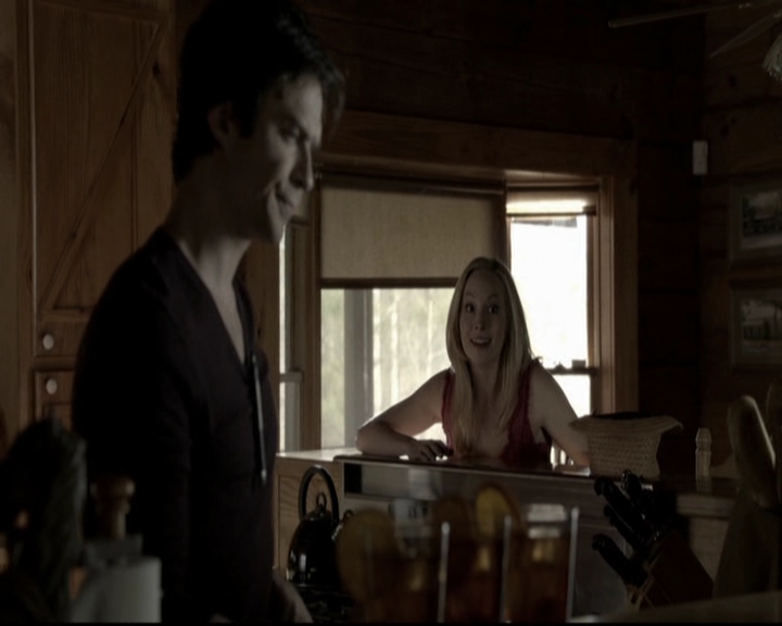 VampireDiariesWorld-dot-org_5x20WhatLiesBeneath0824.jpg