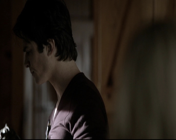 VampireDiariesWorld-dot-org_5x20WhatLiesBeneath0825.jpg