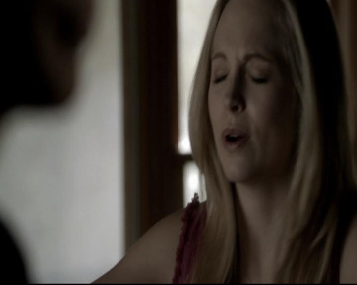 VampireDiariesWorld-dot-org_5x20WhatLiesBeneath0832.jpg