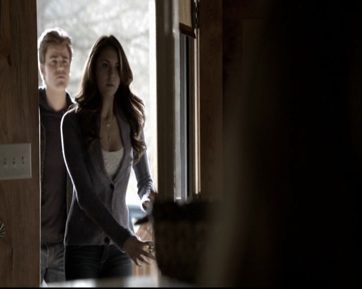 VampireDiariesWorld-dot-org_5x20WhatLiesBeneath0845.jpg