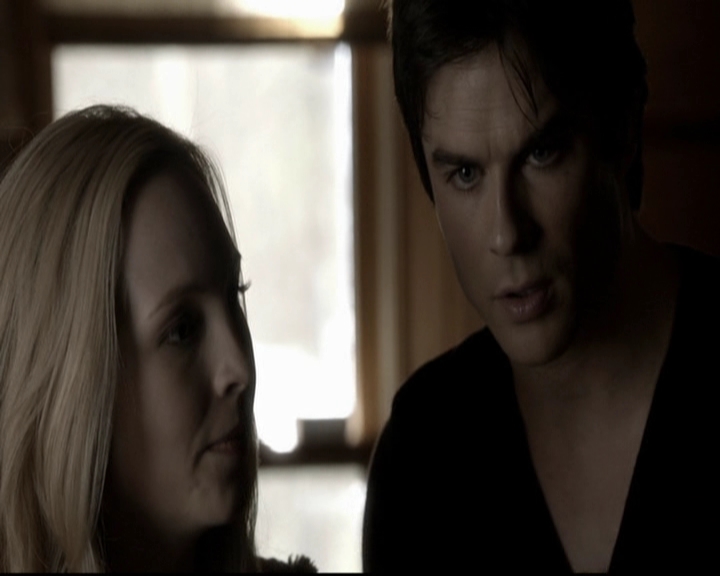 VampireDiariesWorld-dot-org_5x20WhatLiesBeneath0853.jpg