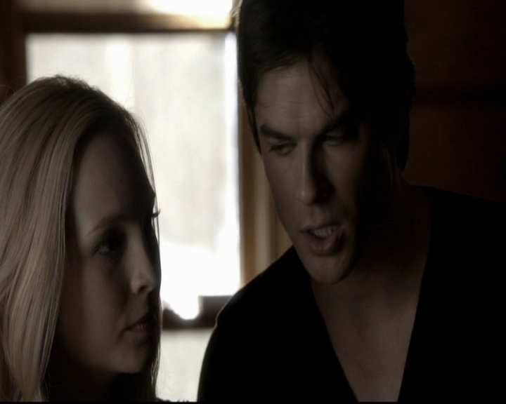 VampireDiariesWorld-dot-org_5x20WhatLiesBeneath0854.jpg