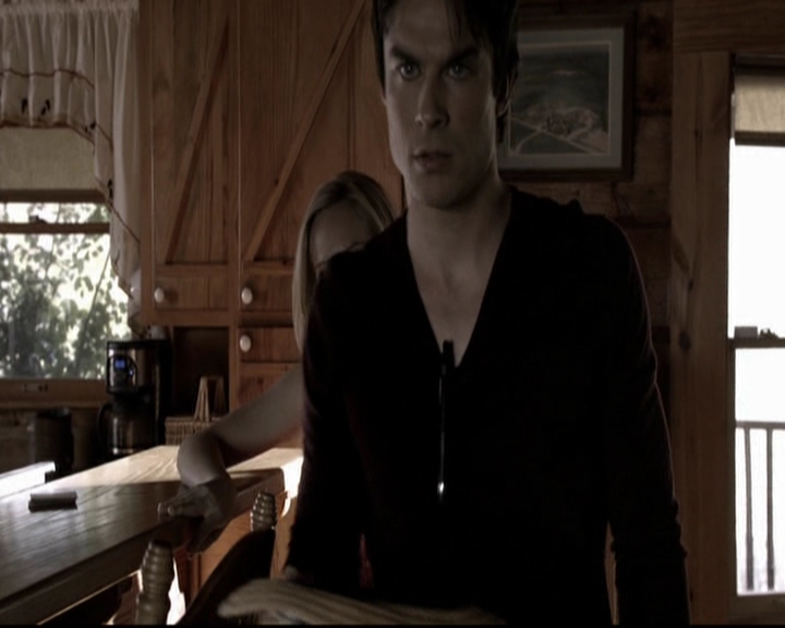 VampireDiariesWorld-dot-org_5x20WhatLiesBeneath0856.jpg