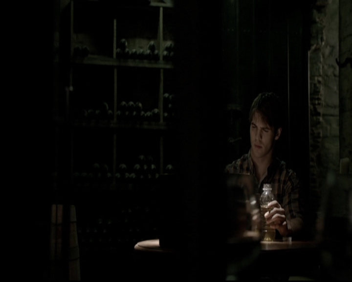 VampireDiariesWorld-dot-org_5x20WhatLiesBeneath0866.jpg