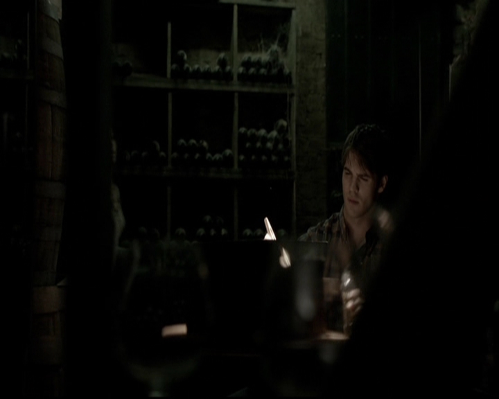 VampireDiariesWorld-dot-org_5x20WhatLiesBeneath0867.jpg