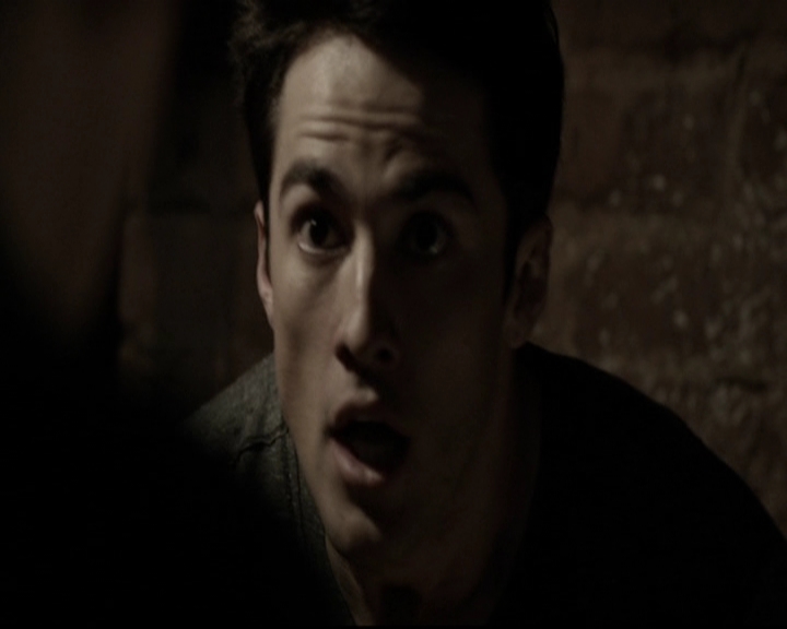 VampireDiariesWorld-dot-org_5x20WhatLiesBeneath0939.jpg