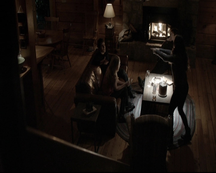 VampireDiariesWorld-dot-org_5x20WhatLiesBeneath1033.jpg