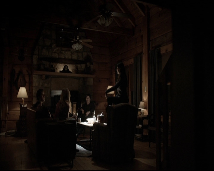 VampireDiariesWorld-dot-org_5x20WhatLiesBeneath1036.jpg