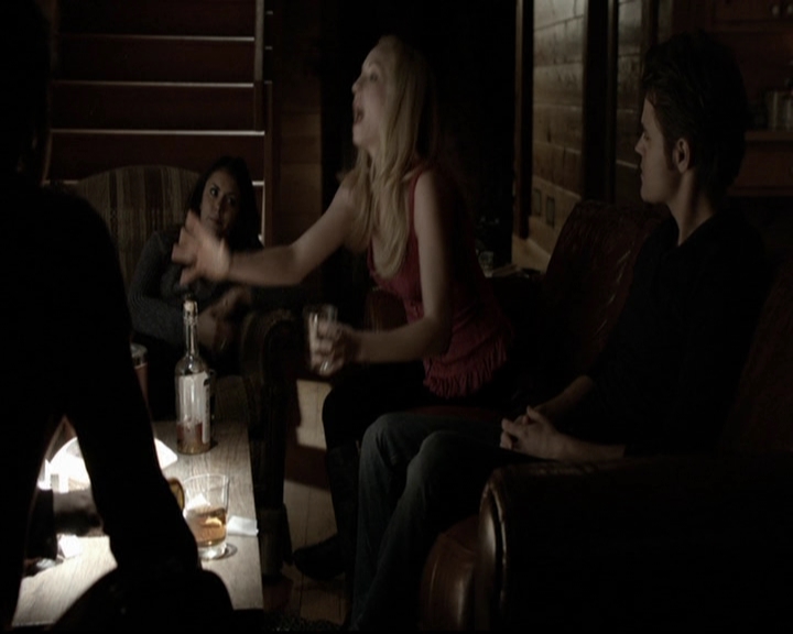 VampireDiariesWorld-dot-org_5x20WhatLiesBeneath1059.jpg