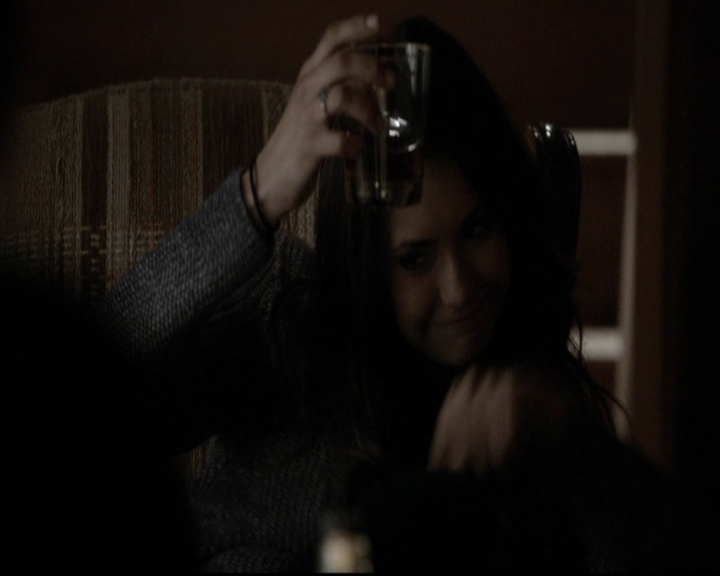 VampireDiariesWorld-dot-org_5x20WhatLiesBeneath1086.jpg