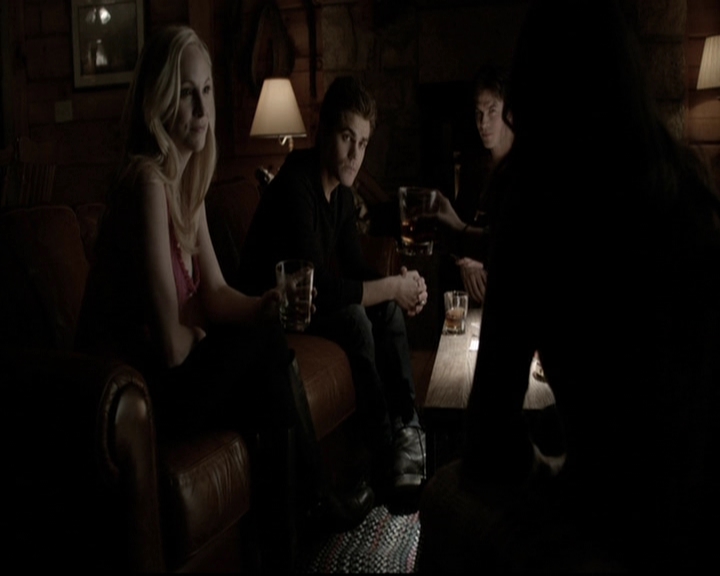 VampireDiariesWorld-dot-org_5x20WhatLiesBeneath1089.jpg