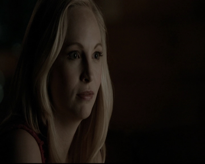 VampireDiariesWorld-dot-org_5x20WhatLiesBeneath1096.jpg