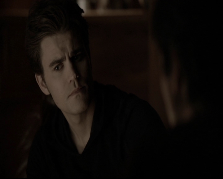 VampireDiariesWorld-dot-org_5x20WhatLiesBeneath1107.jpg