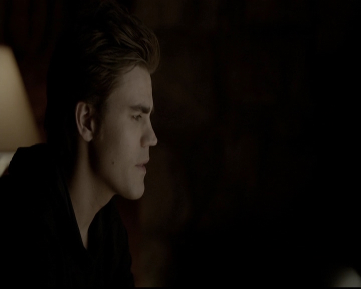 VampireDiariesWorld-dot-org_5x20WhatLiesBeneath1117.jpg