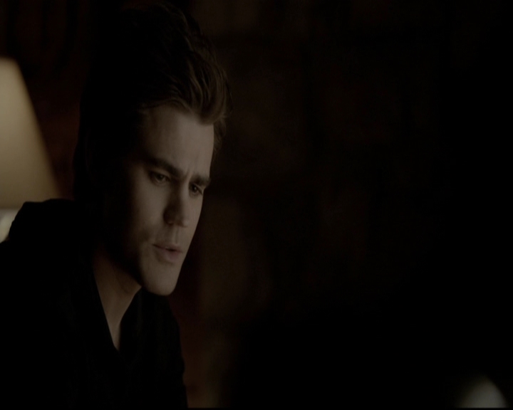 VampireDiariesWorld-dot-org_5x20WhatLiesBeneath1118.jpg