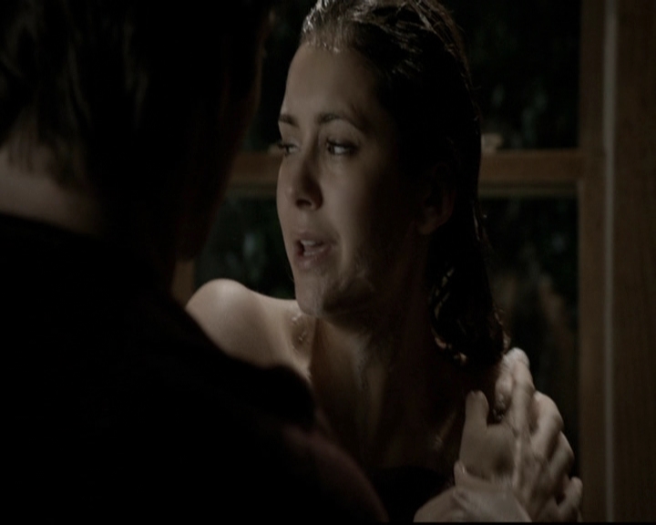 VampireDiariesWorld-dot-org_5x20WhatLiesBeneath1236.jpg