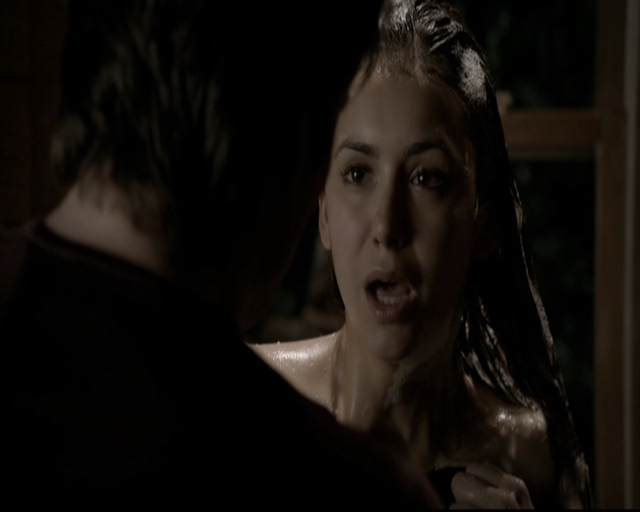 VampireDiariesWorld-dot-org_5x20WhatLiesBeneath1255.jpg