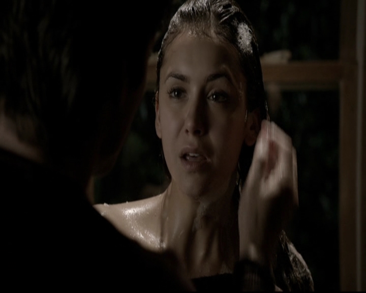 VampireDiariesWorld-dot-org_5x20WhatLiesBeneath1256.jpg