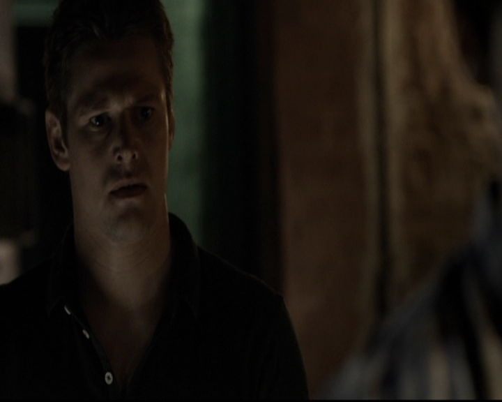 VampireDiariesWorld-dot-org_5x20WhatLiesBeneath1271.jpg