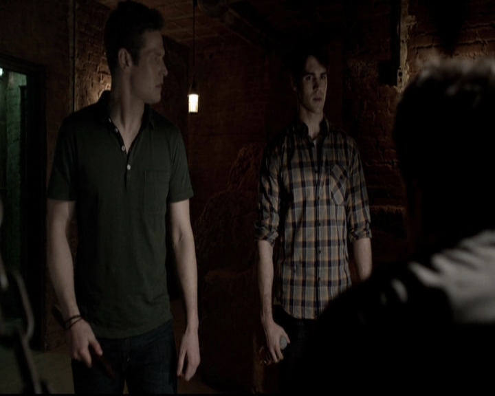 VampireDiariesWorld-dot-org_5x20WhatLiesBeneath1313.jpg