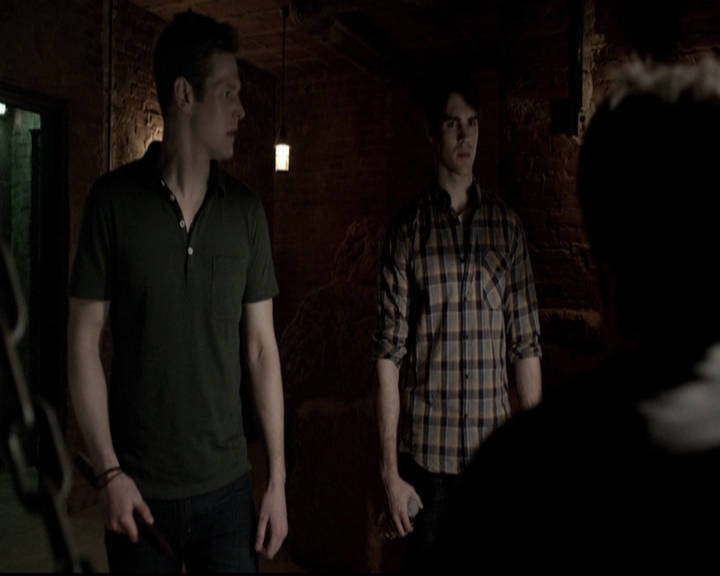 VampireDiariesWorld-dot-org_5x20WhatLiesBeneath1314.jpg