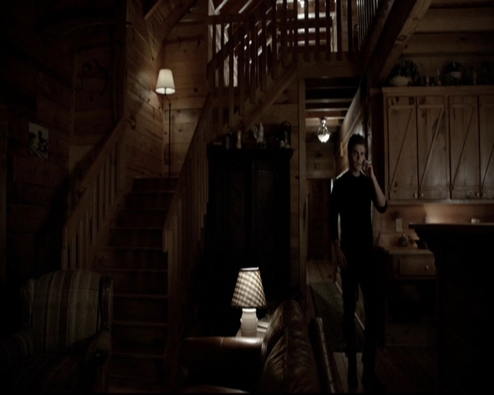 VampireDiariesWorld-dot-org_5x20WhatLiesBeneath1338.jpg