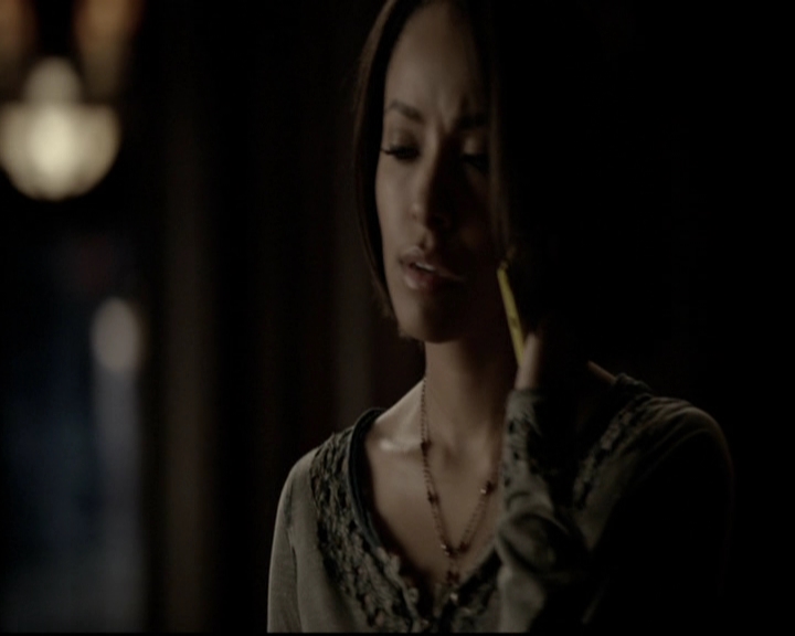 VampireDiariesWorld-dot-org_5x20WhatLiesBeneath1342.jpg