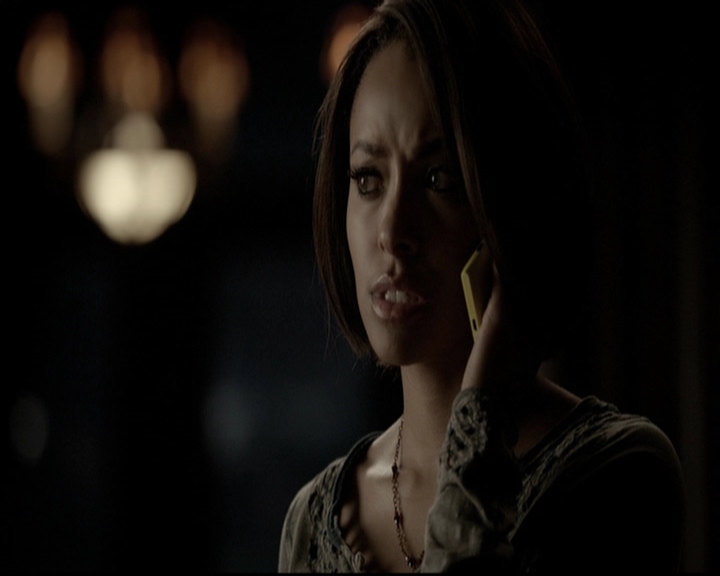 VampireDiariesWorld-dot-org_5x20WhatLiesBeneath1348.jpg