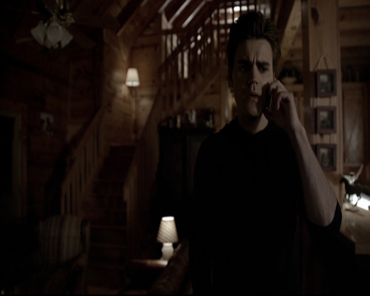 VampireDiariesWorld-dot-org_5x20WhatLiesBeneath1358.jpg