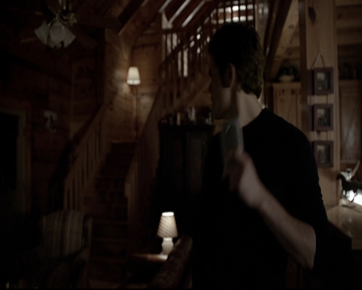 VampireDiariesWorld-dot-org_5x20WhatLiesBeneath1359.jpg