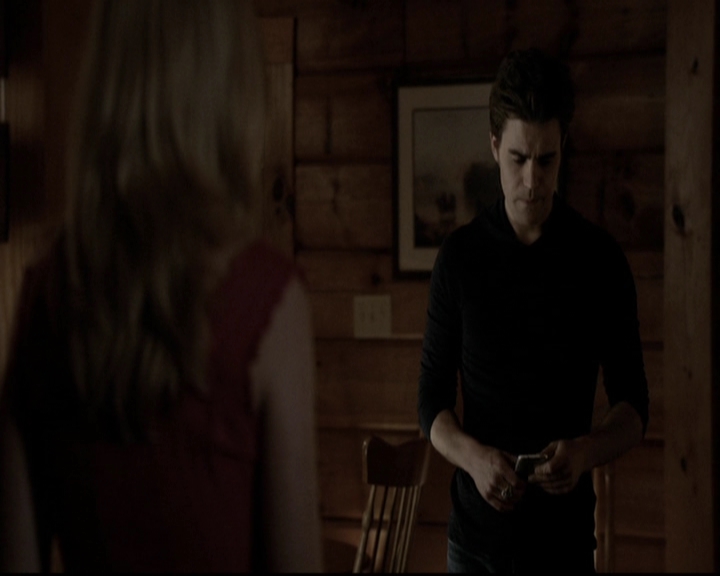 VampireDiariesWorld-dot-org_5x20WhatLiesBeneath1363.jpg