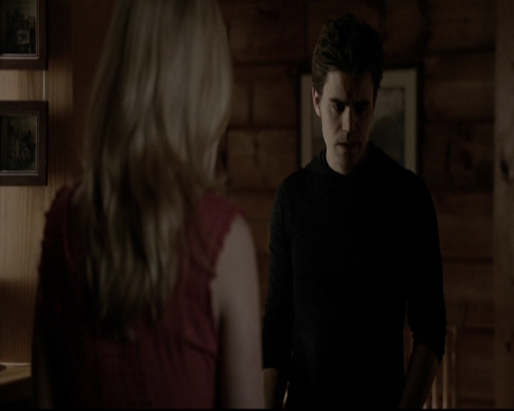 VampireDiariesWorld-dot-org_5x20WhatLiesBeneath1374.jpg