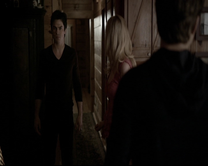 VampireDiariesWorld-dot-org_5x20WhatLiesBeneath1383.jpg