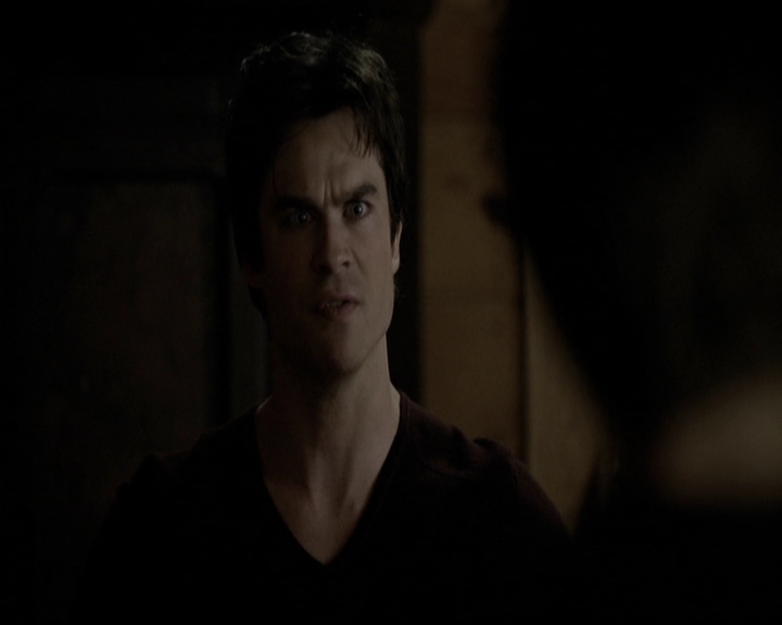 VampireDiariesWorld-dot-org_5x20WhatLiesBeneath1393.jpg