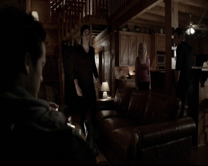 VampireDiariesWorld-dot-org_5x20WhatLiesBeneath1404.jpg