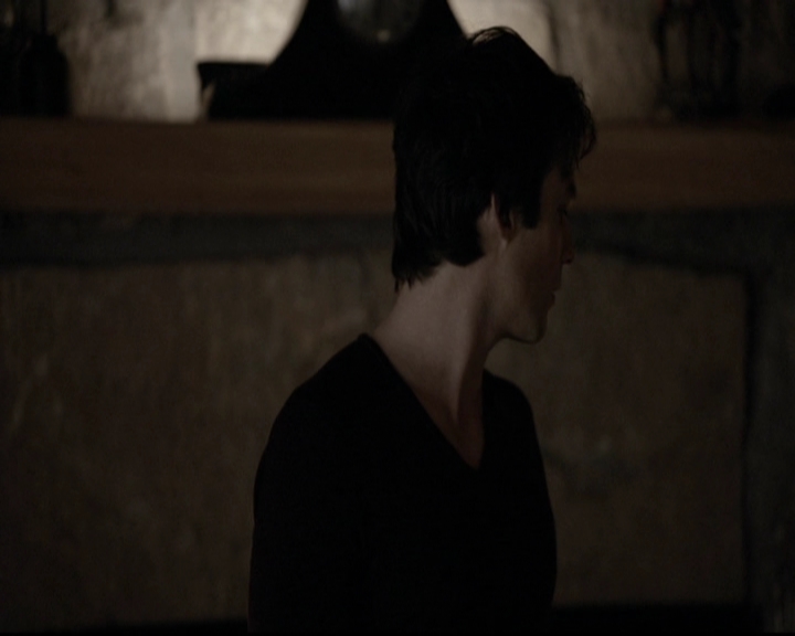 VampireDiariesWorld-dot-org_5x20WhatLiesBeneath1408.jpg